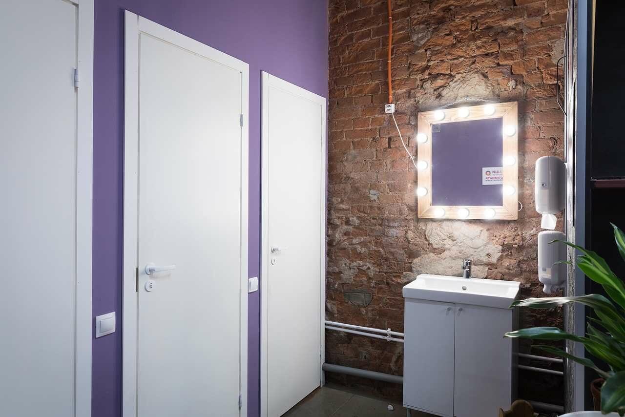 Арендовать  Loft Com.nata Просторный лофт с двориком 