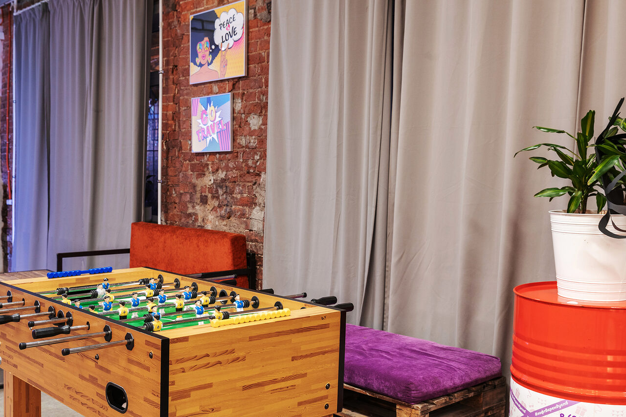 Арендовать  Loft Com.nata Просторный лофт с двориком 