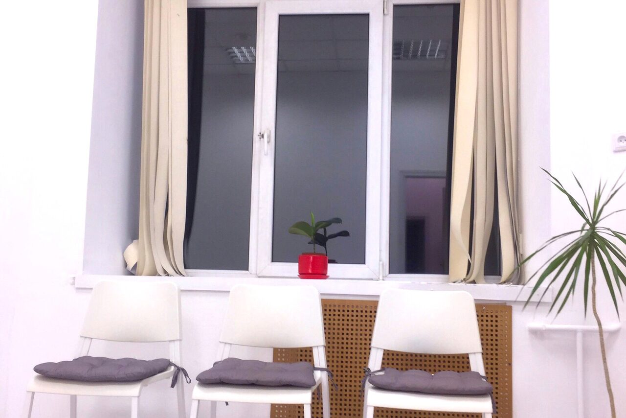 Арендовать Art in Style Зал для мастер-классов с зеркалами