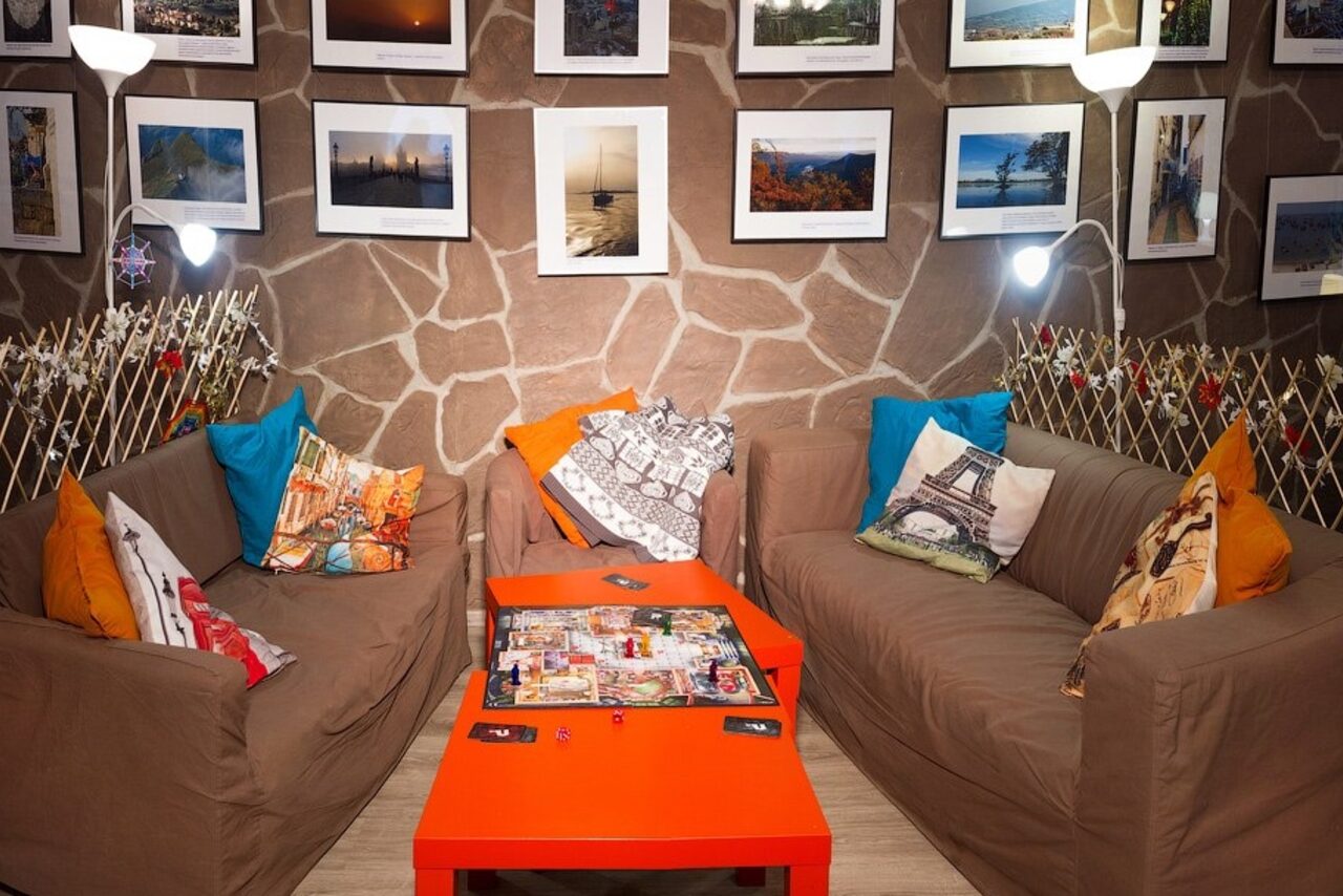 Арендовать Антикафе Нулевой километр на Сретенском бульваре