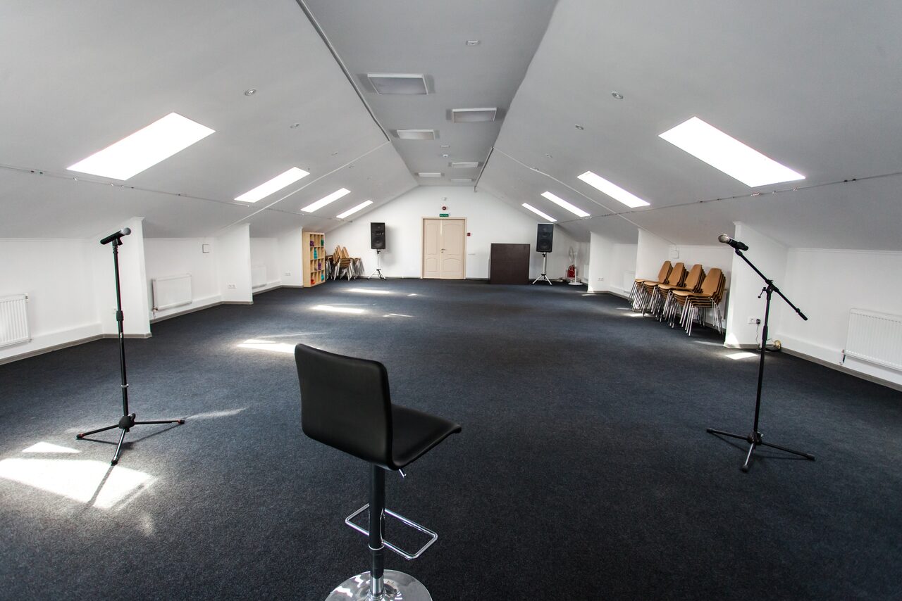 Арендовать Тренинг-зал на мансарде