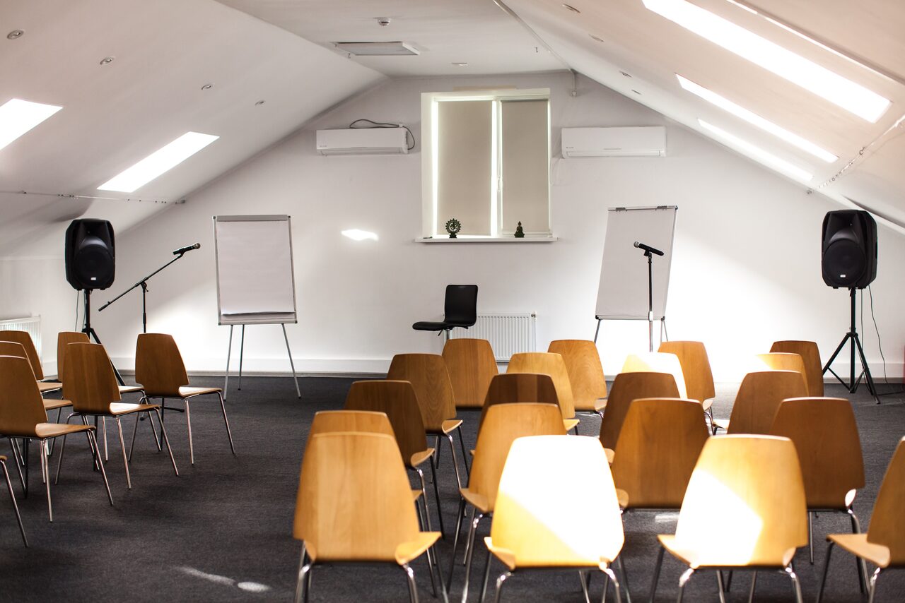 Арендовать Тренинг-зал на мансарде