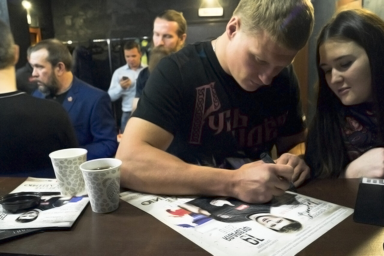 Арендовать Лофт-студия с барной стойкой