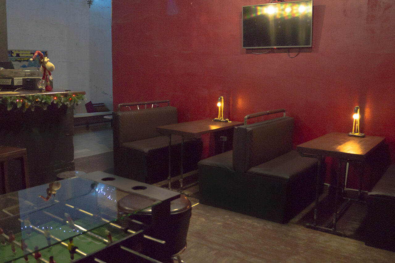 Арендовать Лофт-студия с барной стойкой