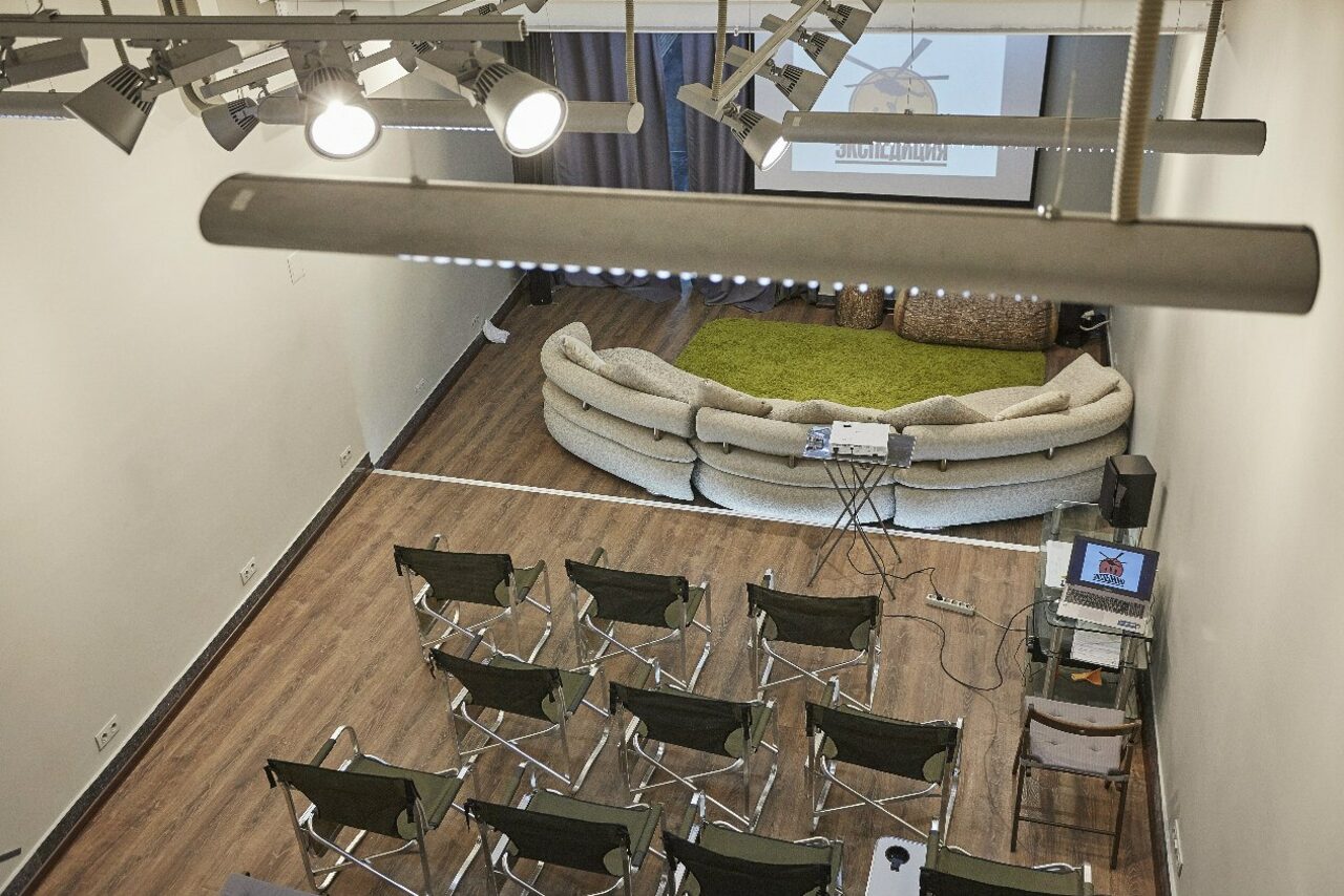 Арендовать Custos Hotels Универсальная площадка с медиа-оборудованием