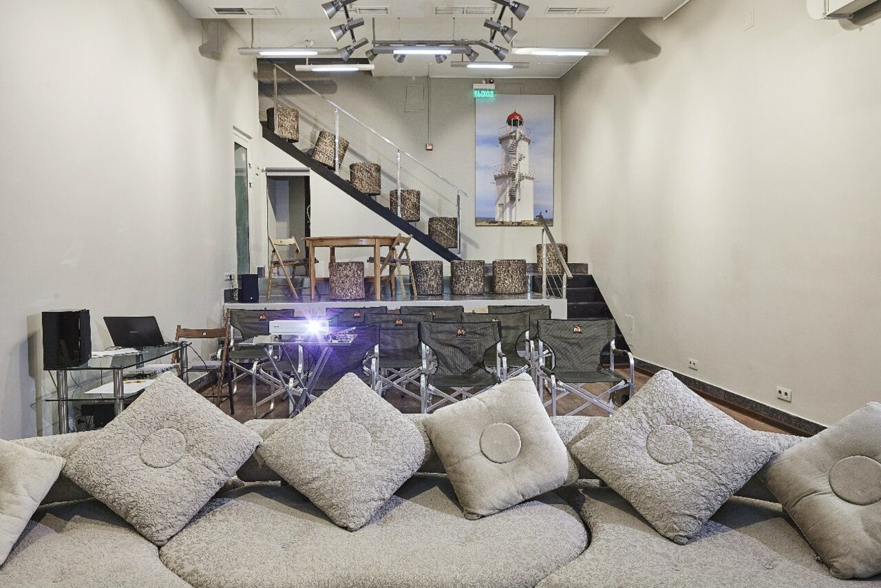 Арендовать Custos Hotels Универсальная площадка с медиа-оборудованием