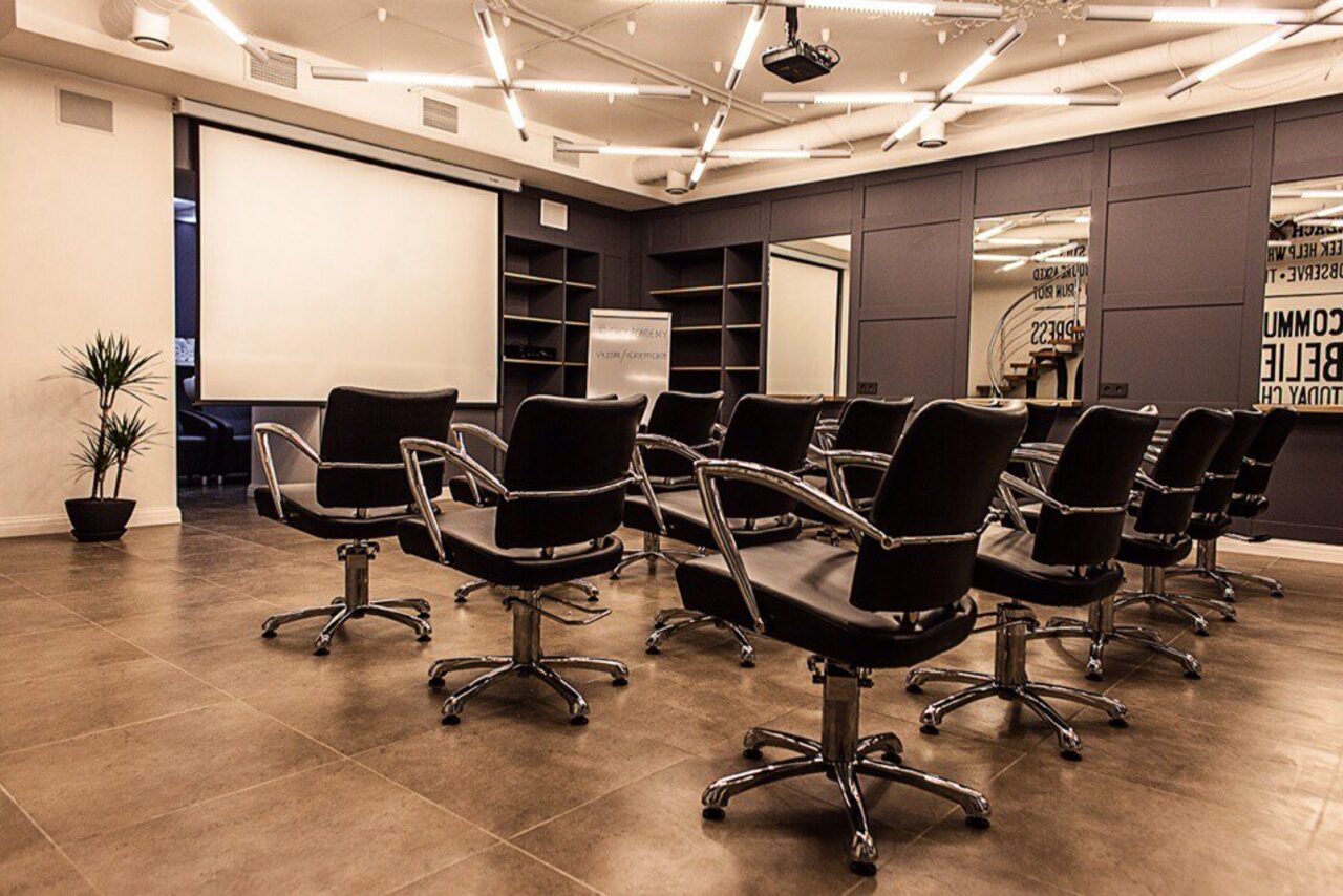 Арендовать Академия CROP Двухэтажный лофт под Новый год