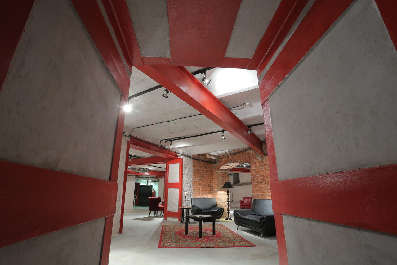 Арендовать АртСтрелка Лофт - трансформер