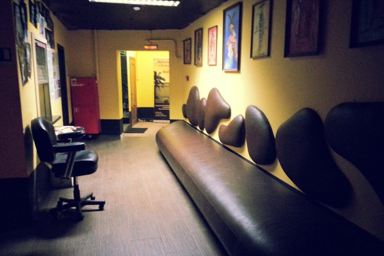 Арендовать Клубное пространство со сценой