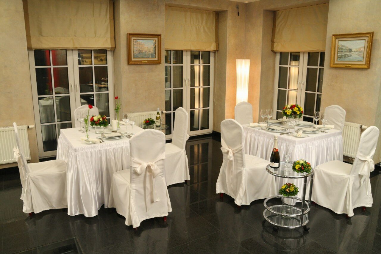 Арендовать Дача Линдстрема Банкетный зал в особняке