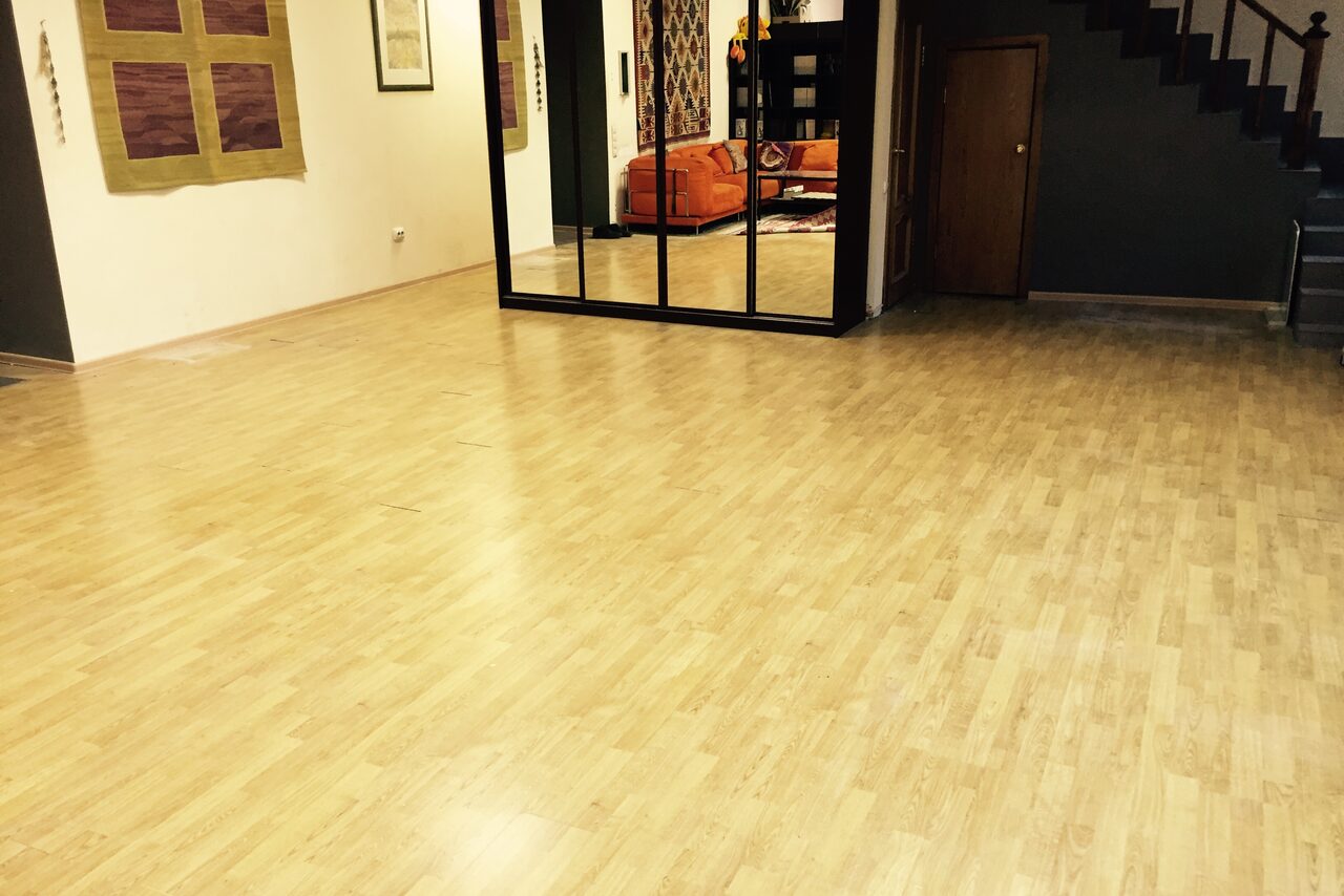 Арендовать Studio 786 Гостинная комната