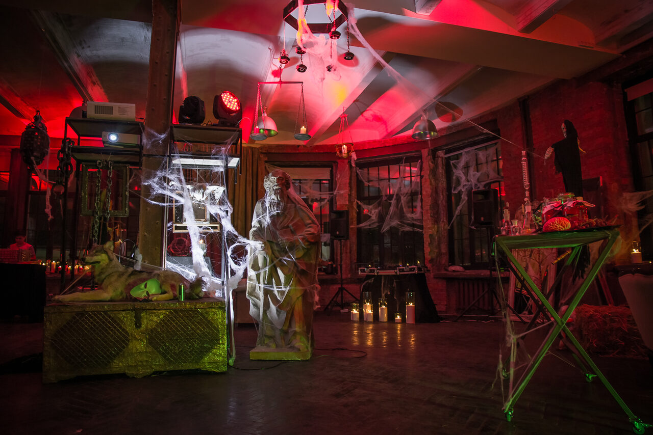 Арендовать Фотофактура. Лофт-пространство из двух смежных залов