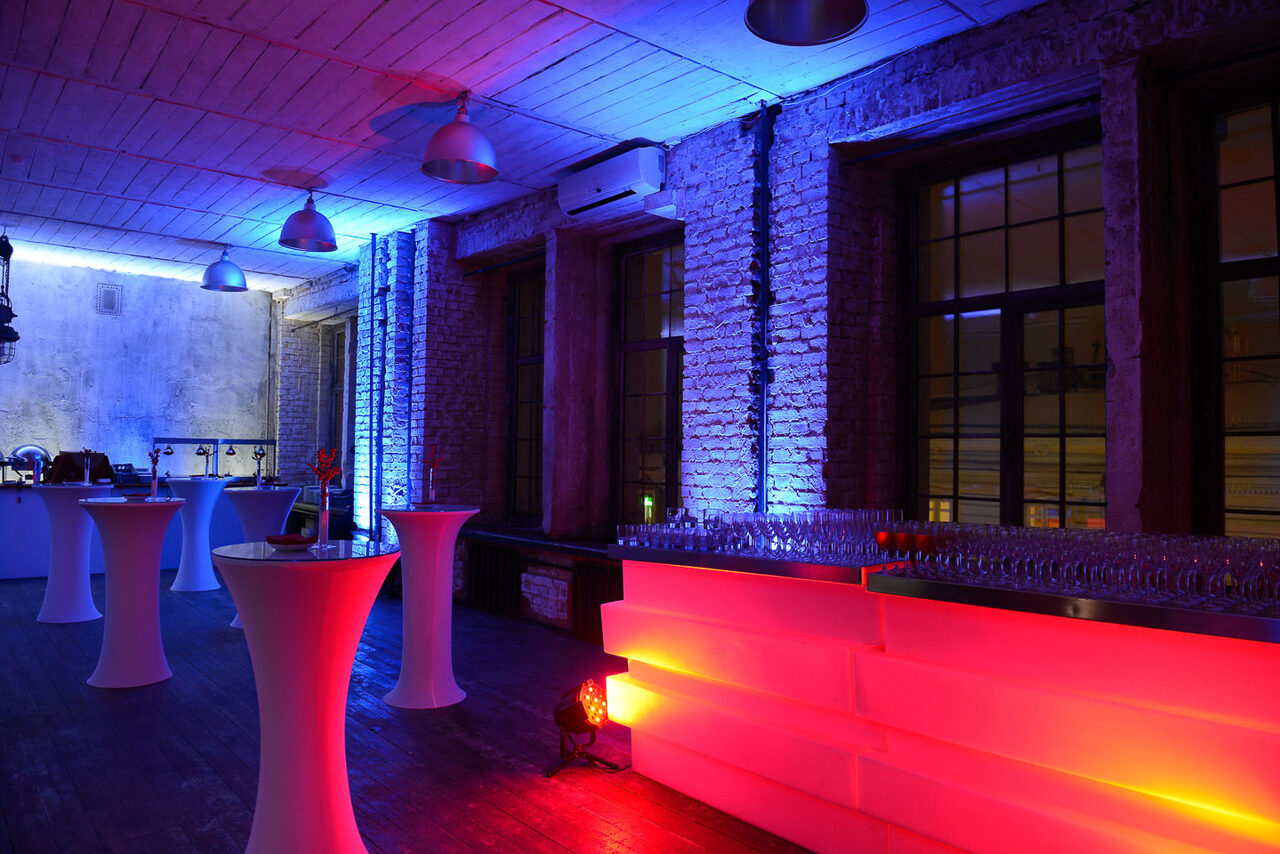 Арендовать Фотофактура. Лофт-пространство из двух смежных залов