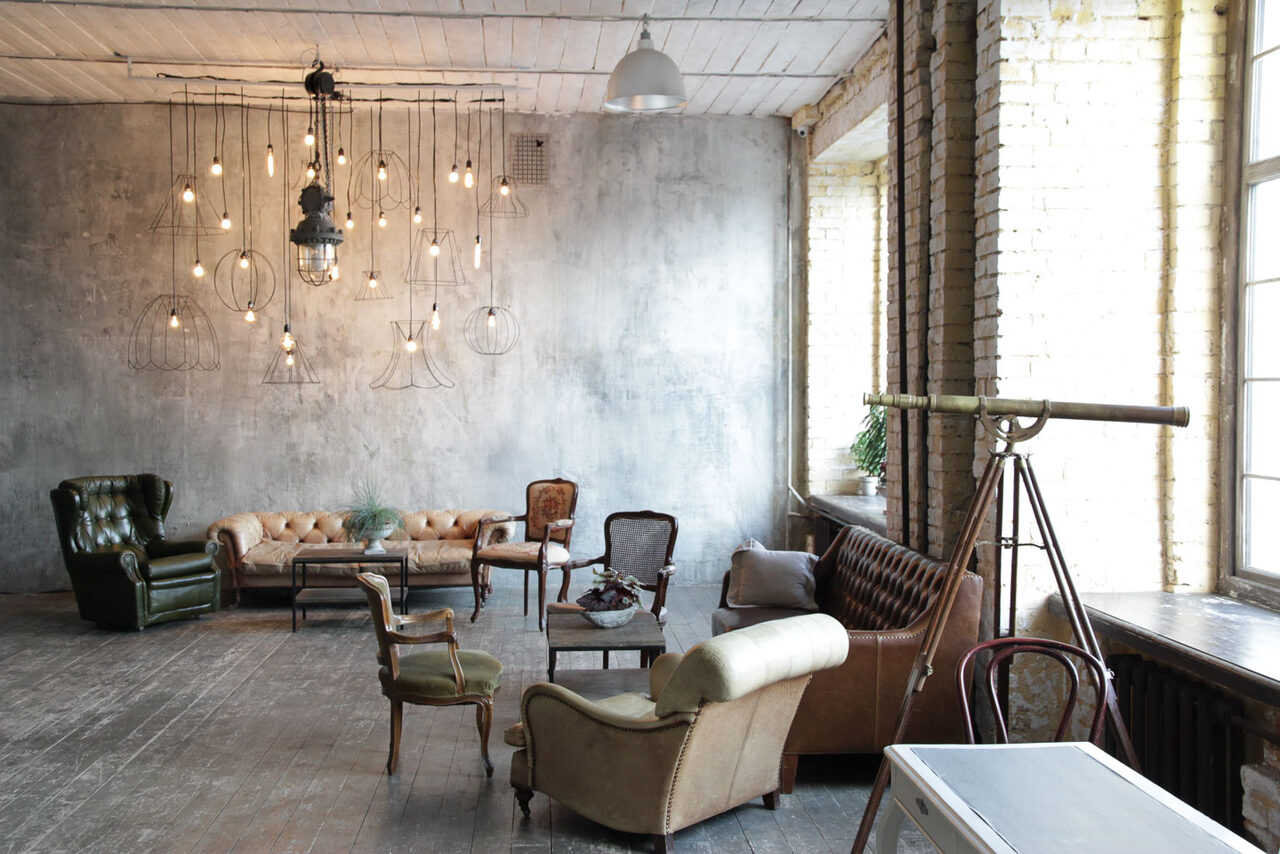 Арендовать  FotoFaktura. Зал с большими окнами 