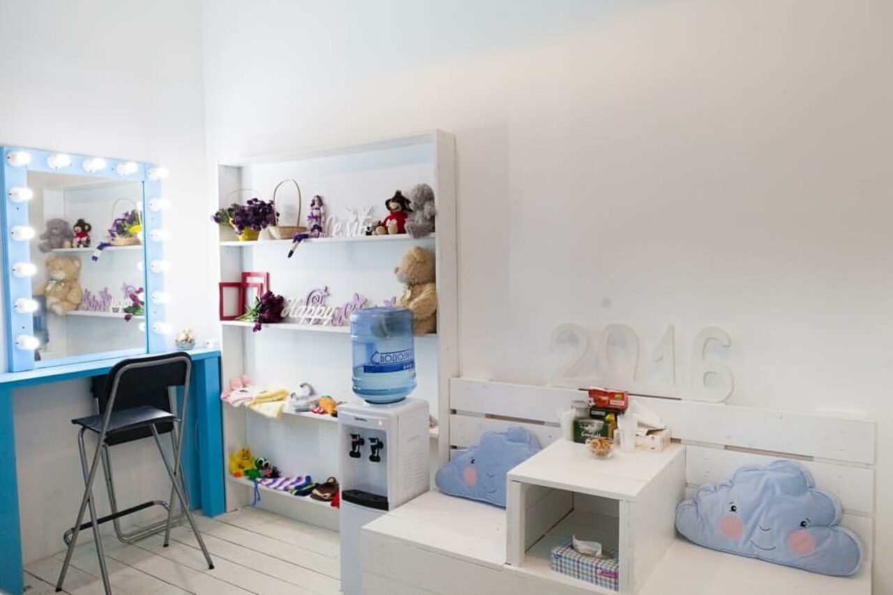 Арендовать Фотостудия Freshlook Фотостудия с подиумом