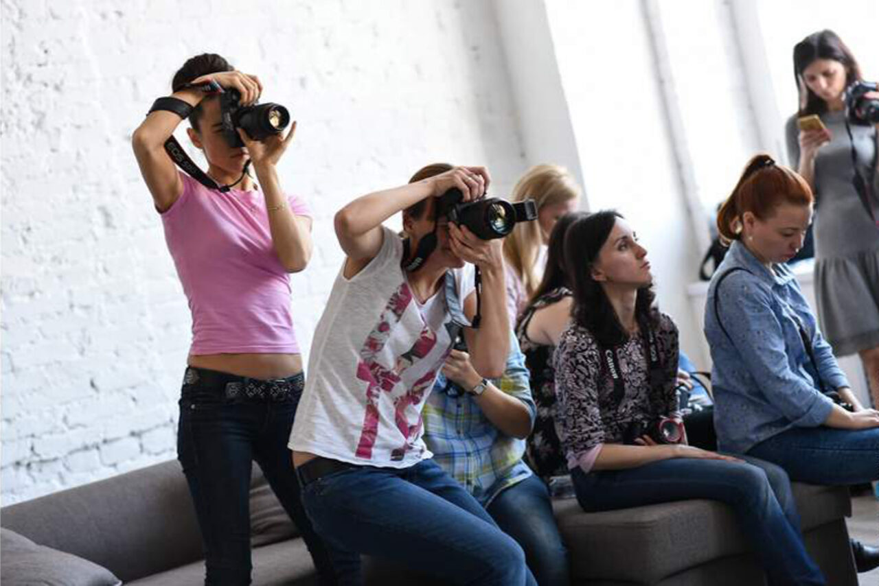 Арендовать Like Studio. Лофт с минимальным интерьером