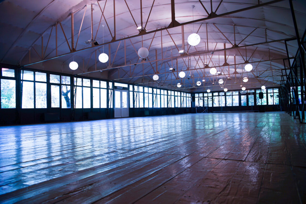 Арендовать Apple Hill. Яблоневый сад 