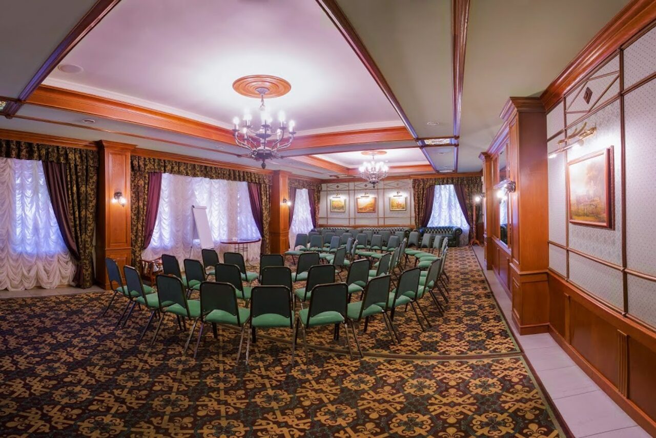 Арендовать Lancaster Court Hotel Конференц-зал в английском стиле