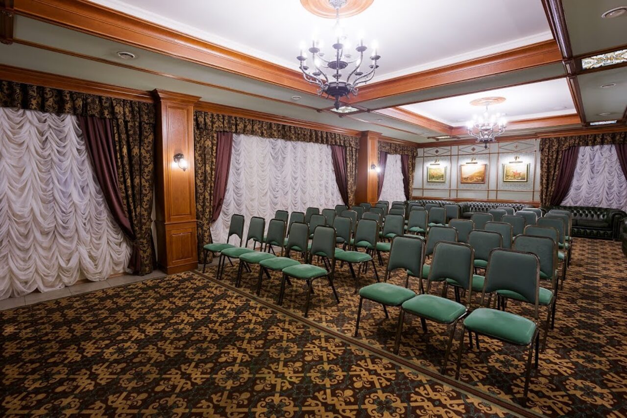 Арендовать Lancaster Court Hotel Конференц-зал в английском стиле