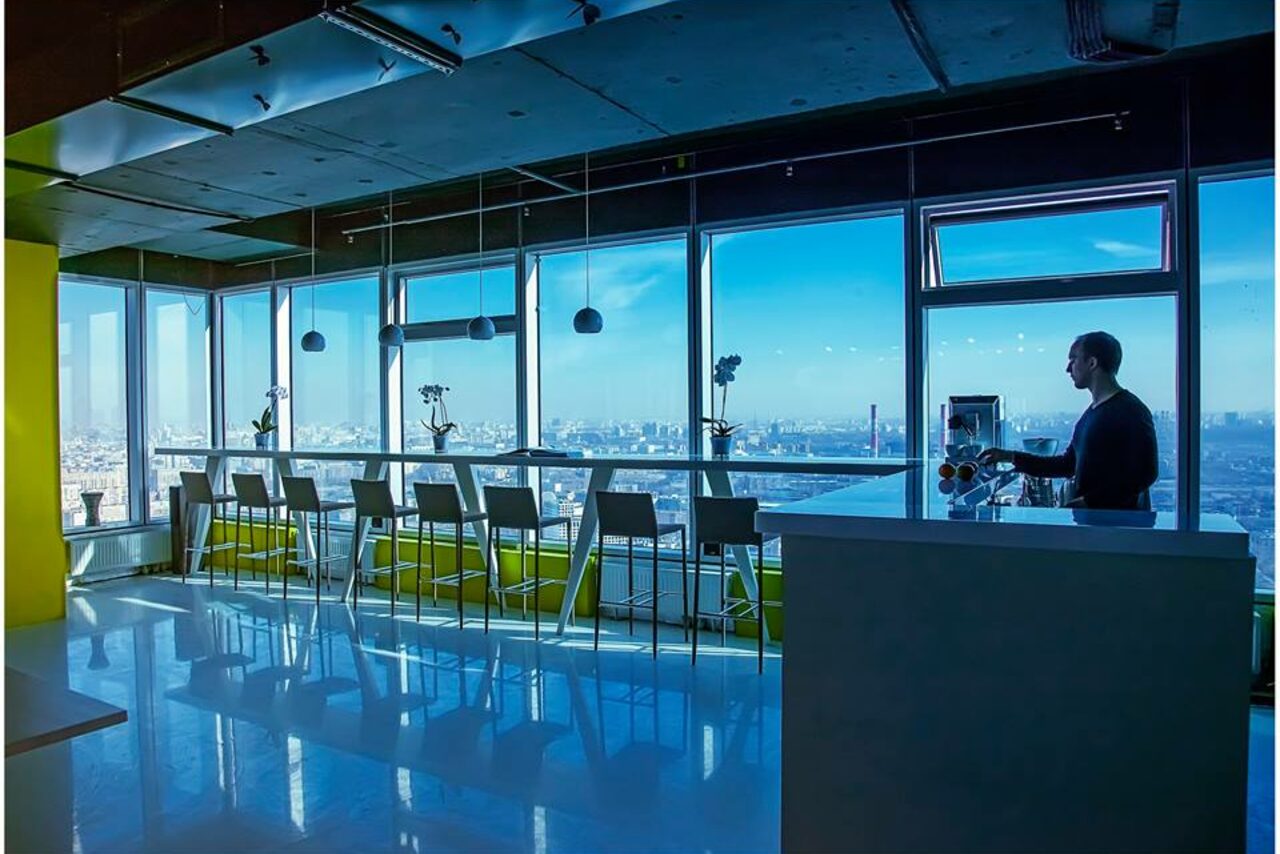 Арендовать Лофт на 43 этаже с панорамным видом