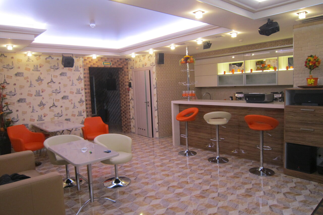 Арендовать Пространство на цокольном этаже жилого дома