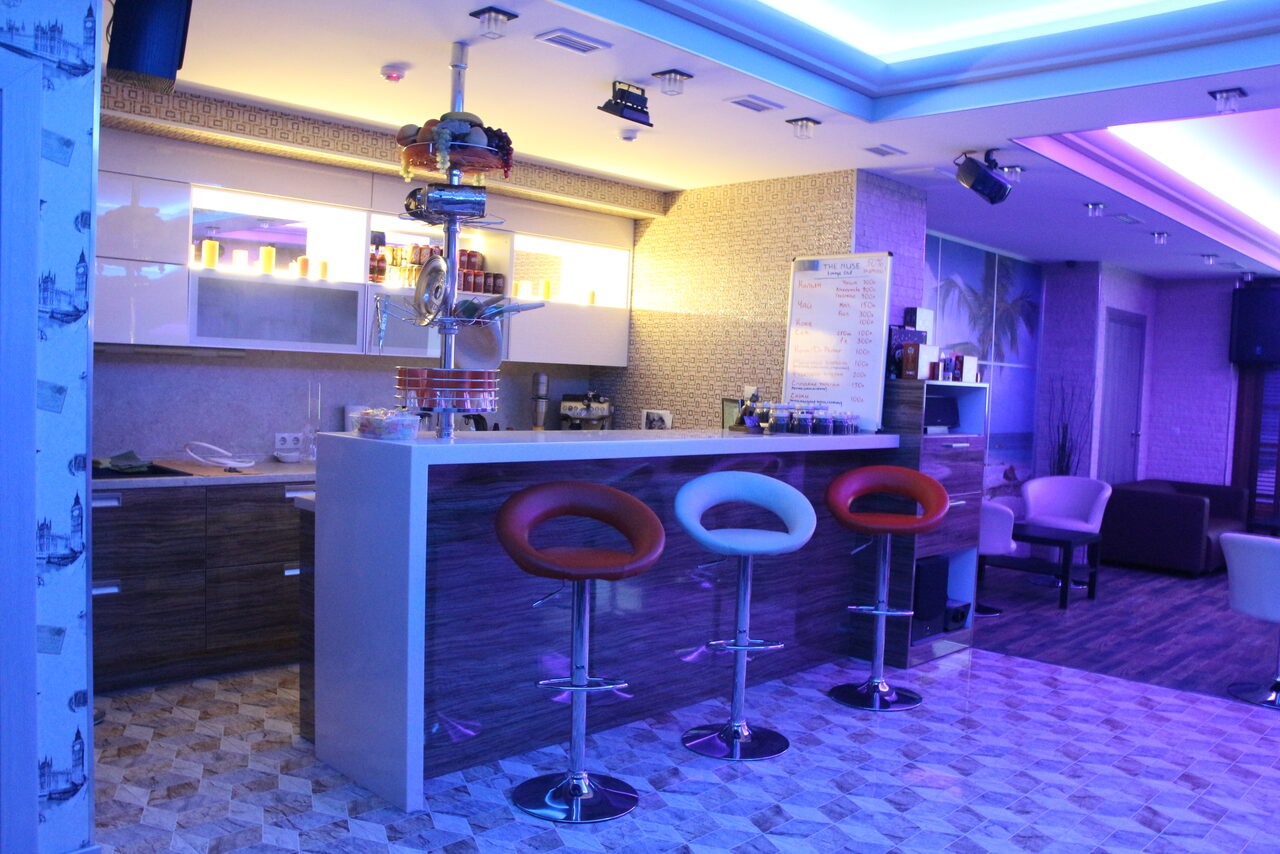 Арендовать Пространство на цокольном этаже жилого дома