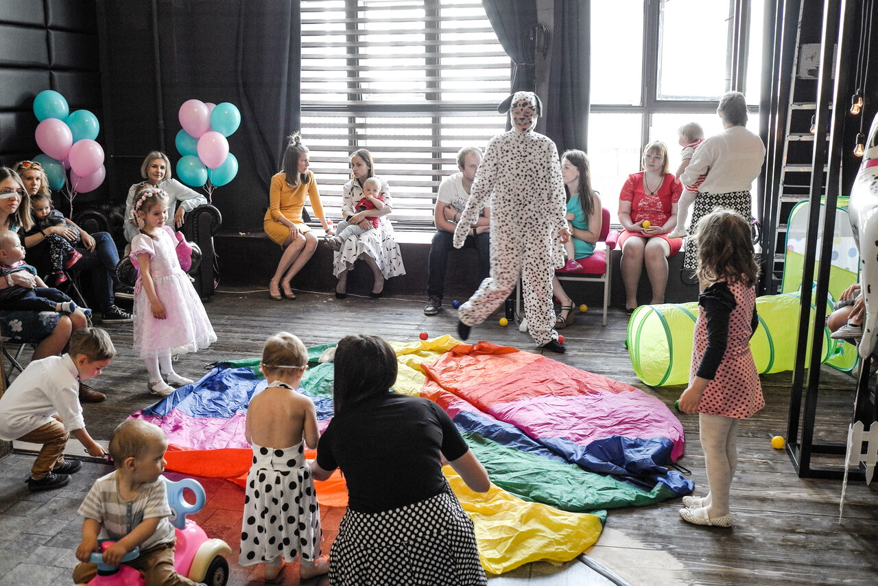 Арендовать ДА Студия Студия с красивыми интерьерами