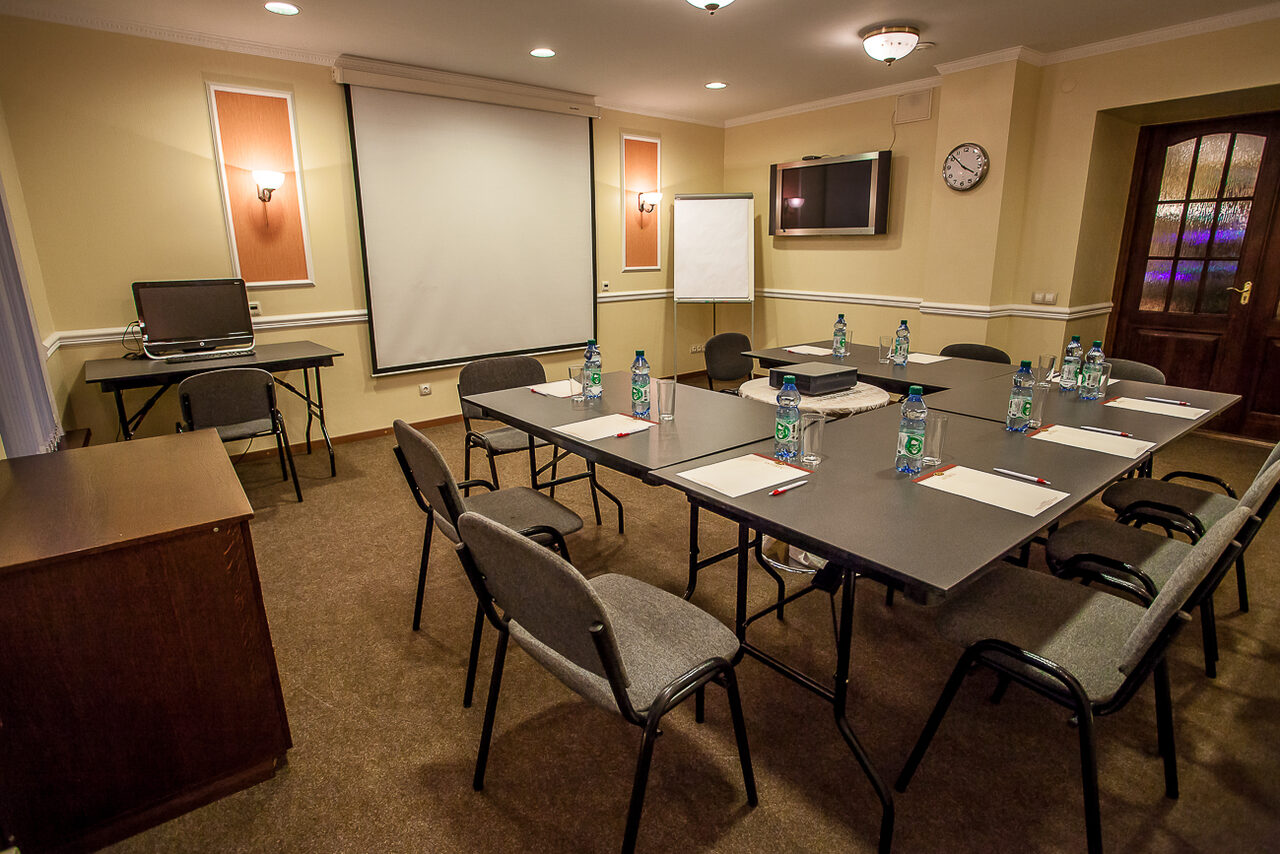 Арендовать Гостиница "АСТЕРИЯ" Конференц-зал гостиницы