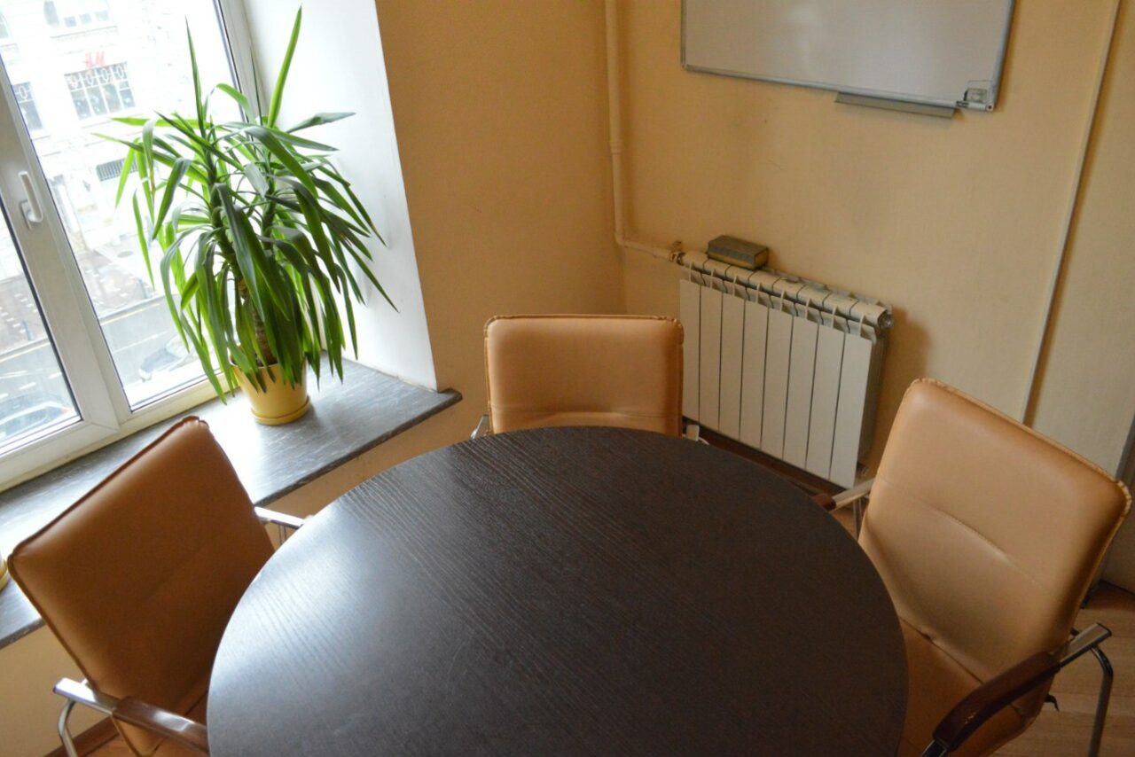 Арендовать Переговорная в центре Петербурга