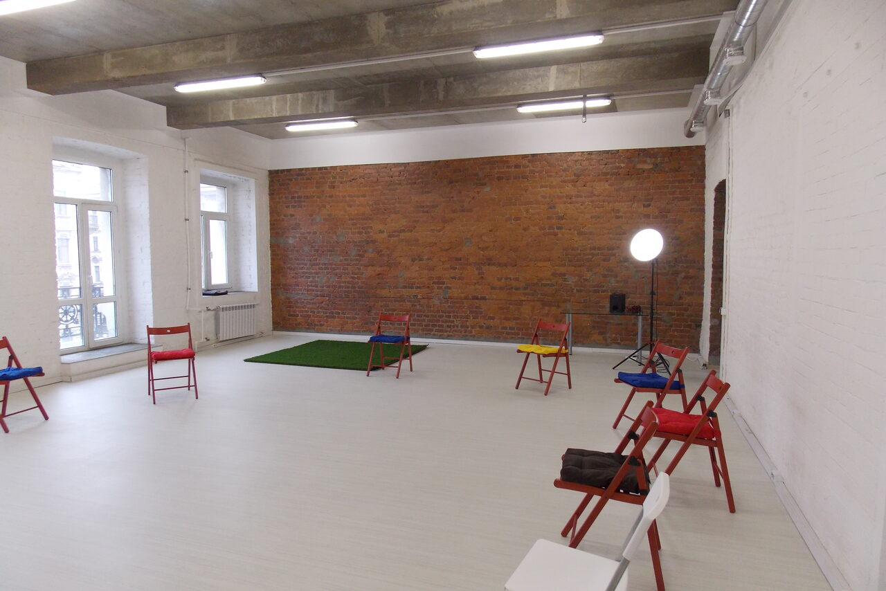 Арендовать Арт-центр "НЕВСКИЙ 76"