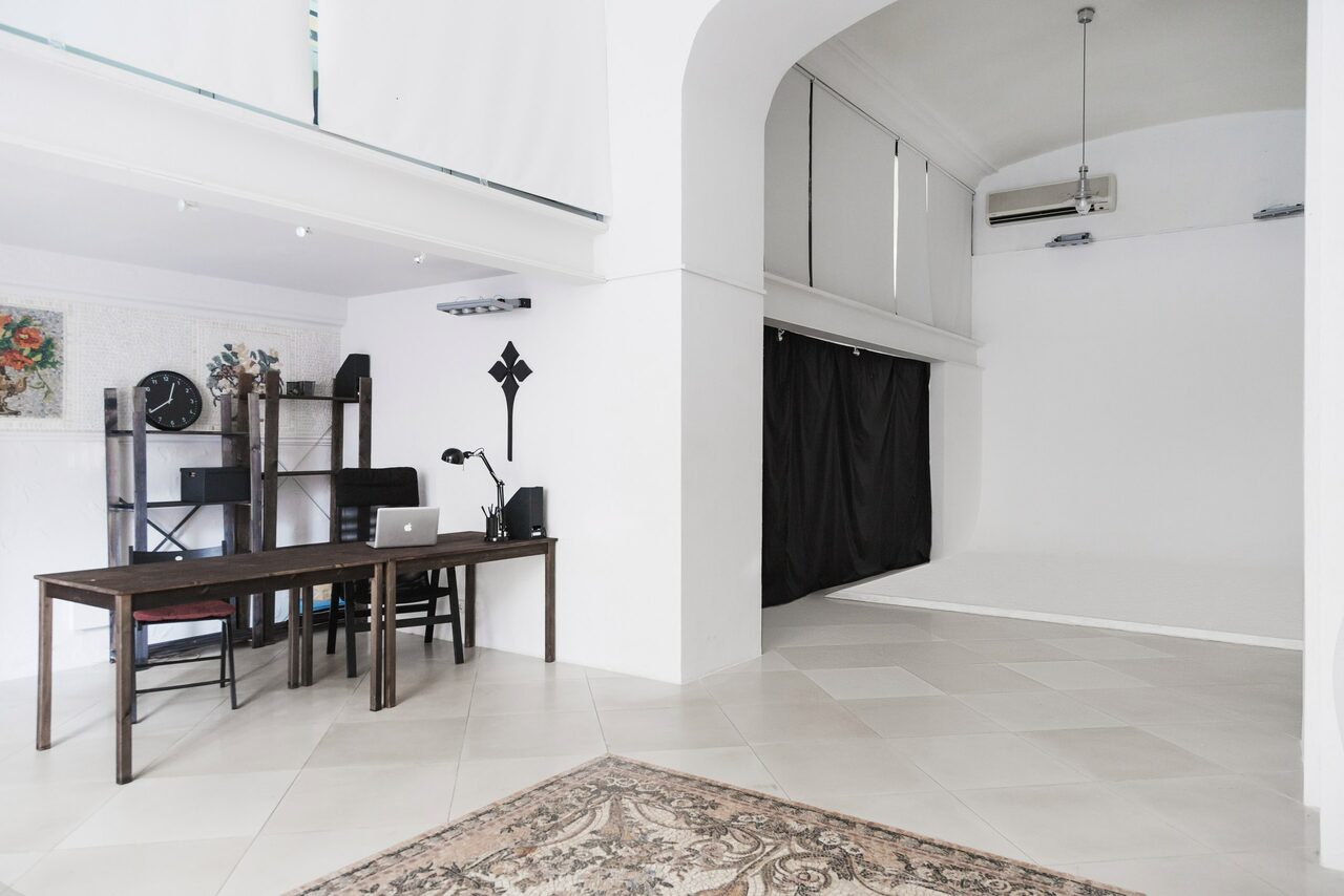 Арендовать Зал для презентаций с гримерками