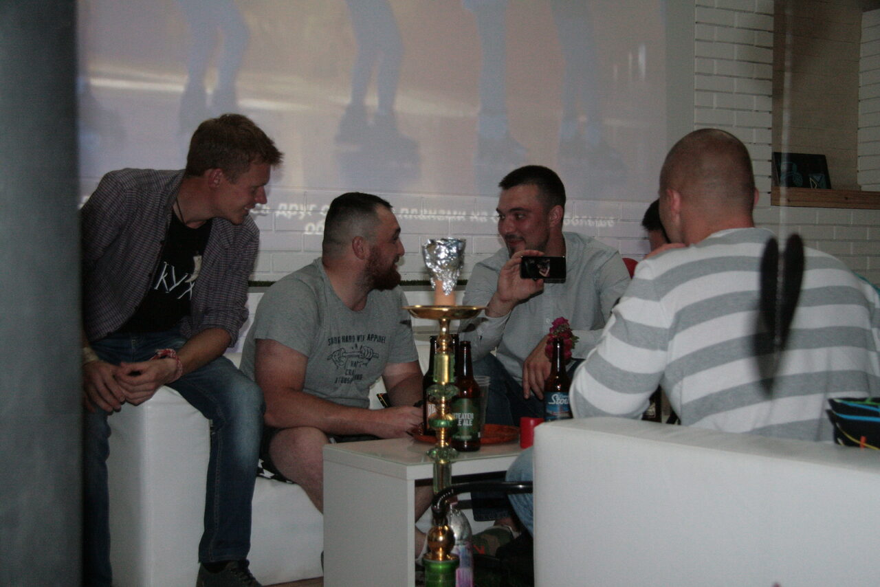 Арендовать Лофт с барной стойкой