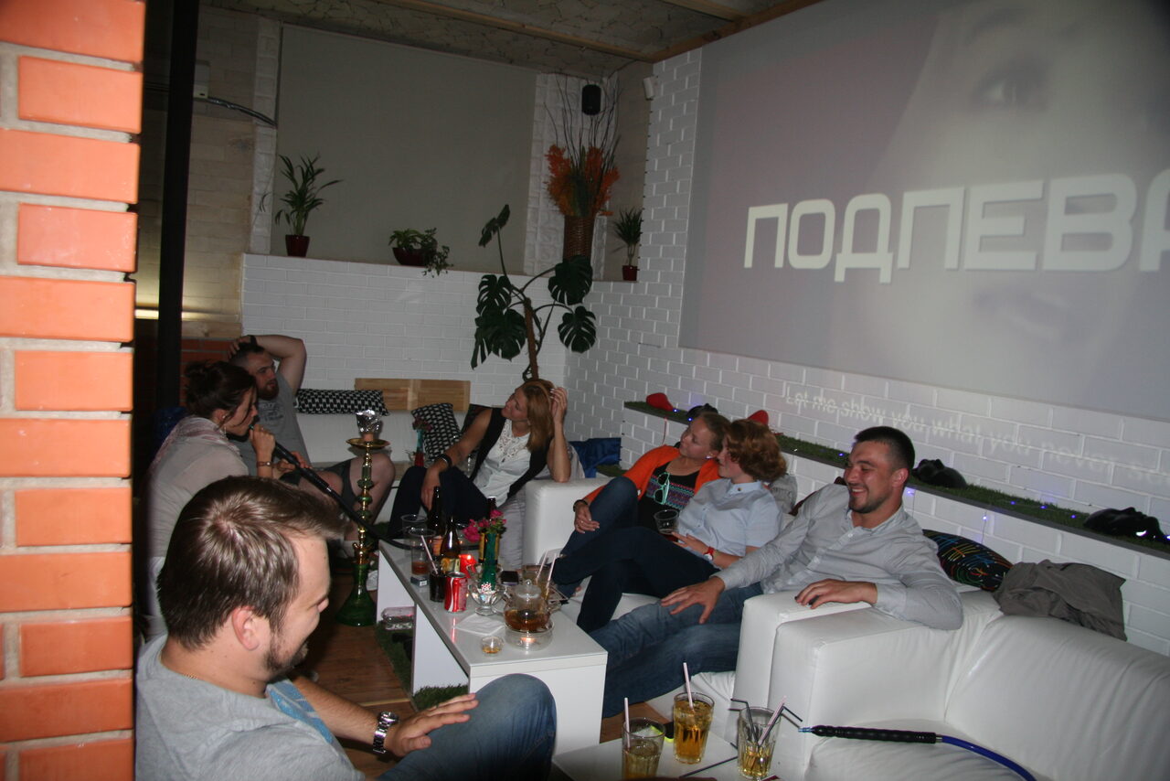 Арендовать Лофт с барной стойкой