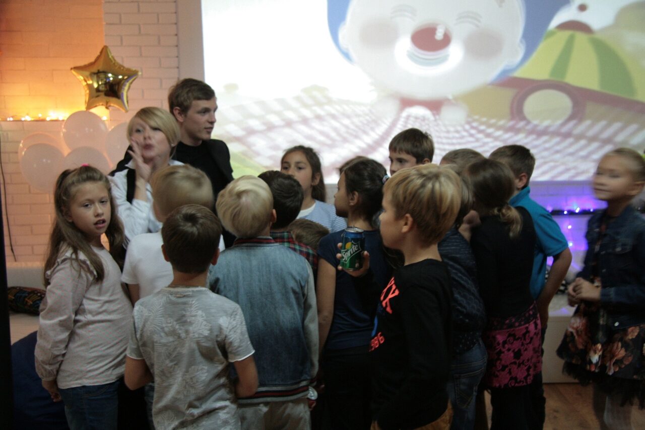 Арендовать Лофт с барной стойкой