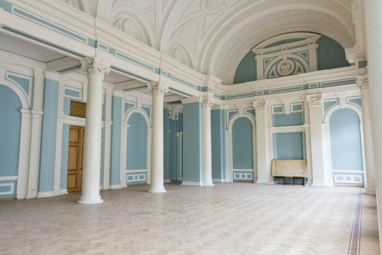 Арендовать Bright Hall FREEDOM palace (Брайт Холл ФРИДОМ палас)