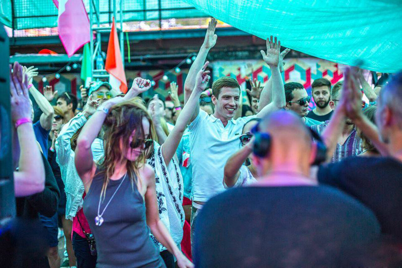 Арендовать Level 19. Крыша для вечеринок