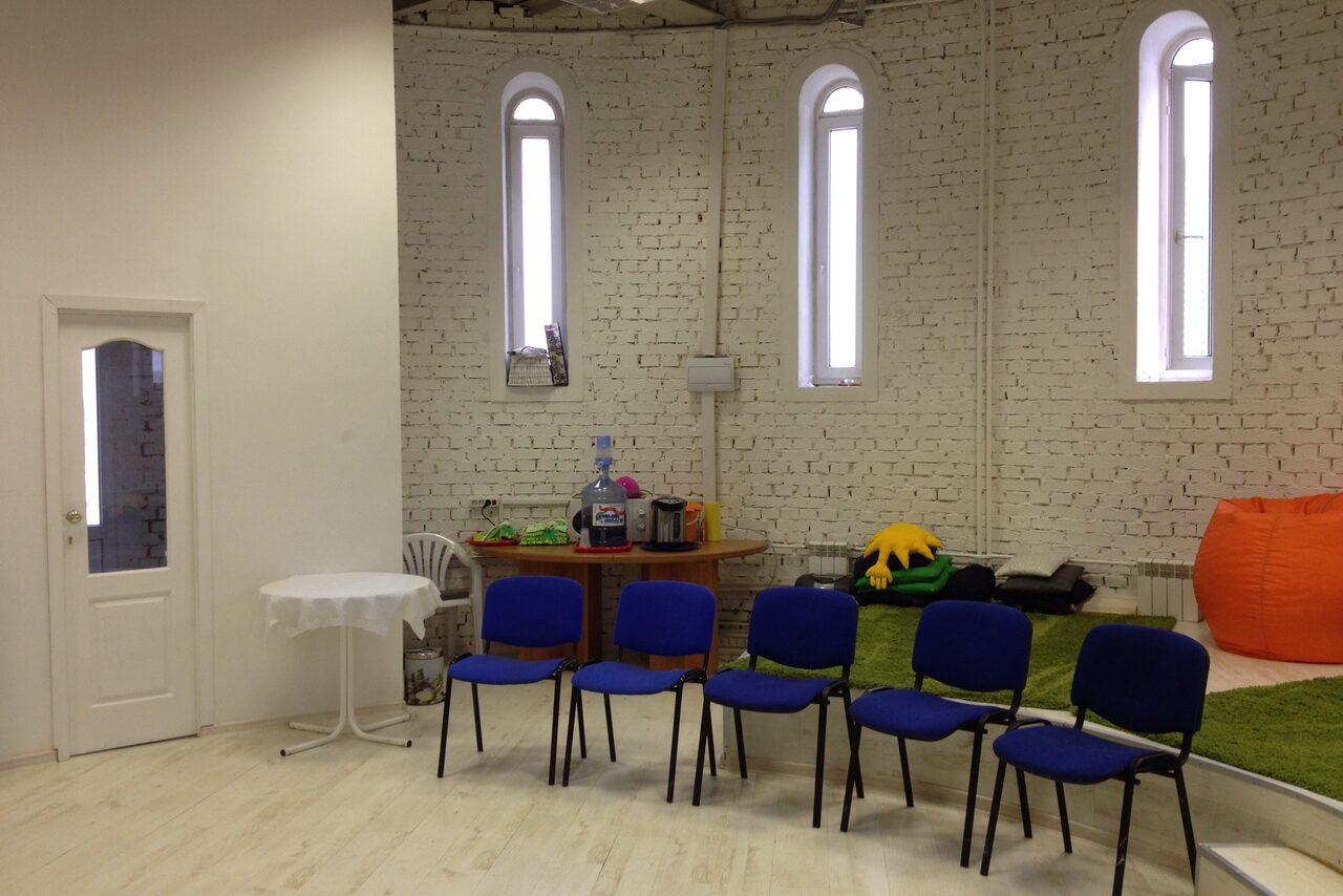 Арендовать Овальный кирпичный зал