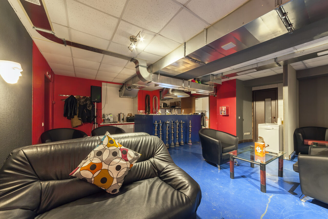Арендовать F-Lounge Лофт с кальянами и напитками