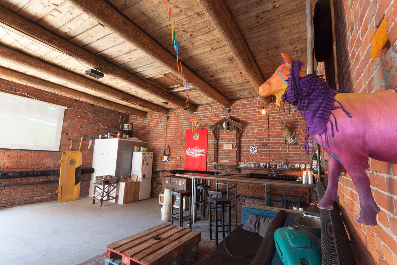 Арендовать Гараж в стиле Лофт на Садовом