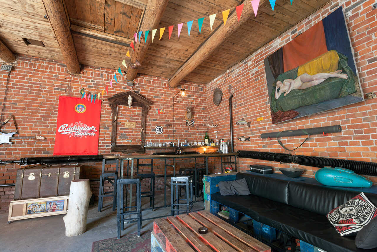 Арендовать Гараж в стиле Лофт на Садовом