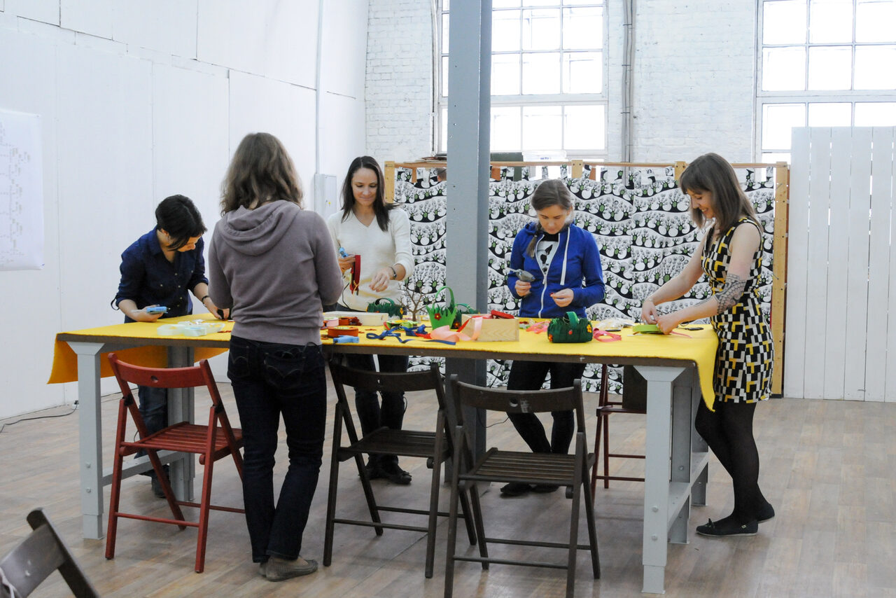 Арендовать Зал с гардеробом и зоной кухни