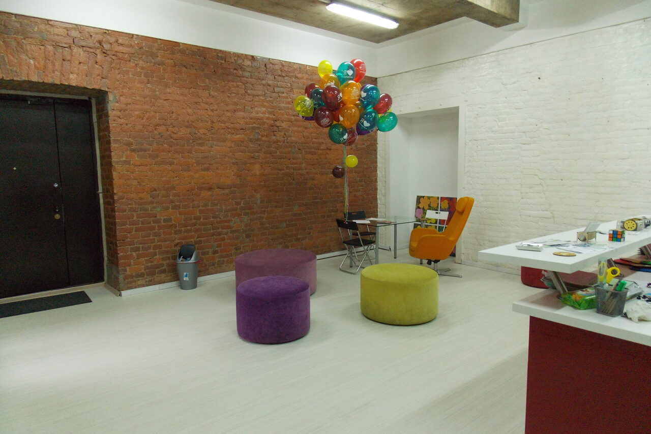 Арендовать Арт-центр "НЕВСКИЙ 76." Зал с балконом