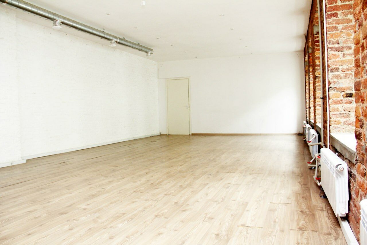 Арендовать Арт-центр "НЕВСКИЙ 76"