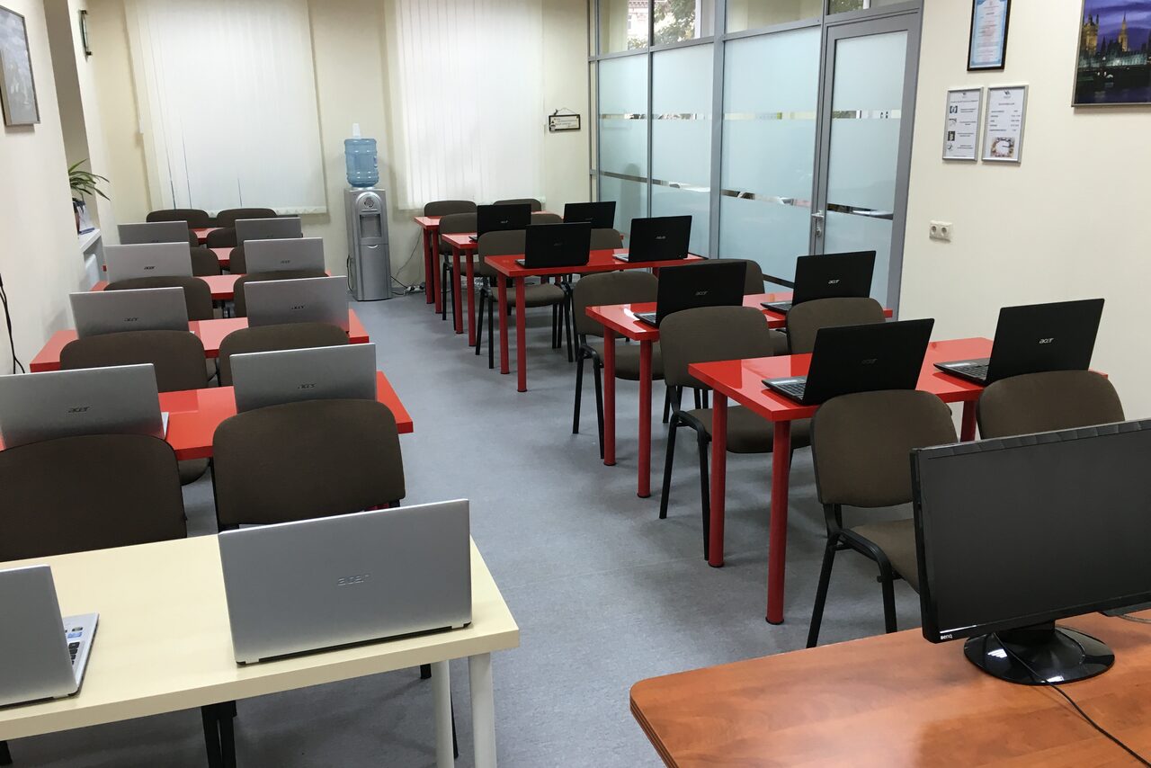 Арендовать ГК «Ценный Контракт» Класс с компьютерами и ЖК панелью