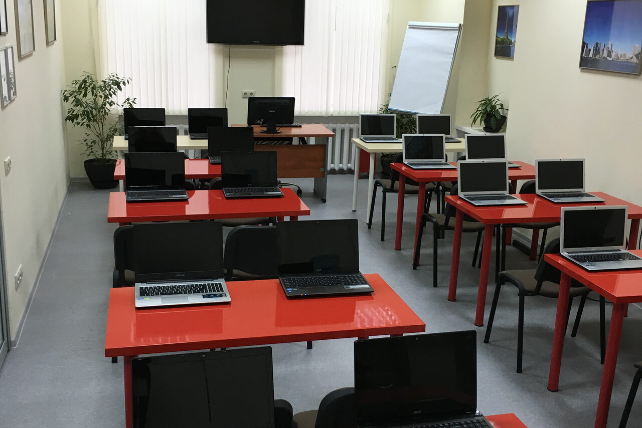 Арендовать ГК «Ценный Контракт» Класс с компьютерами и ЖК панелью