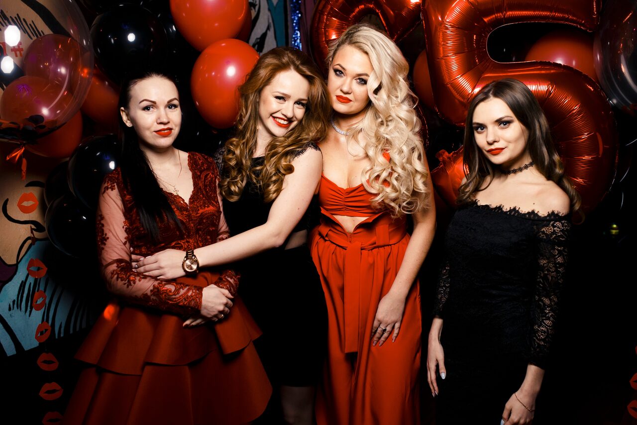 Арендовать Лофт Лирика. Для вечеринок с камином. Lirika