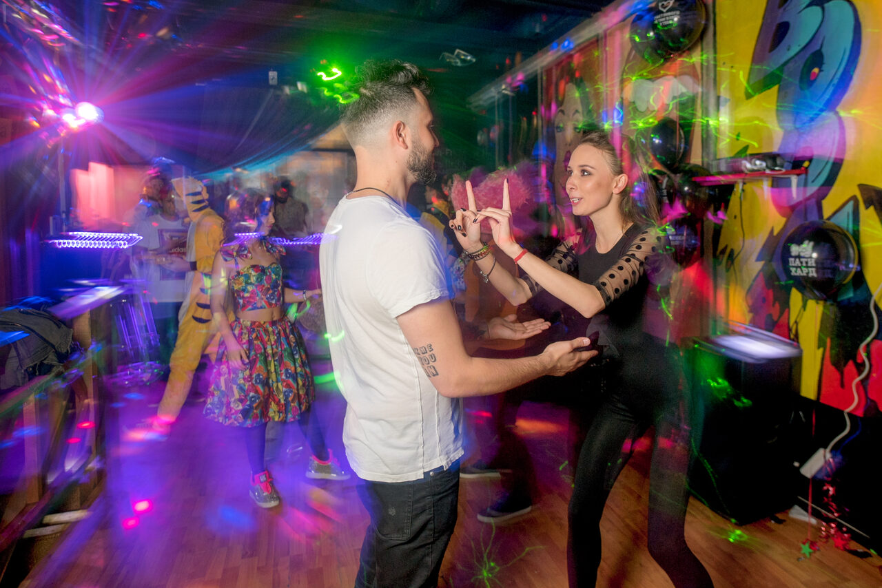 Арендовать Лофт Лирика. Для вечеринок с камином. Lirika