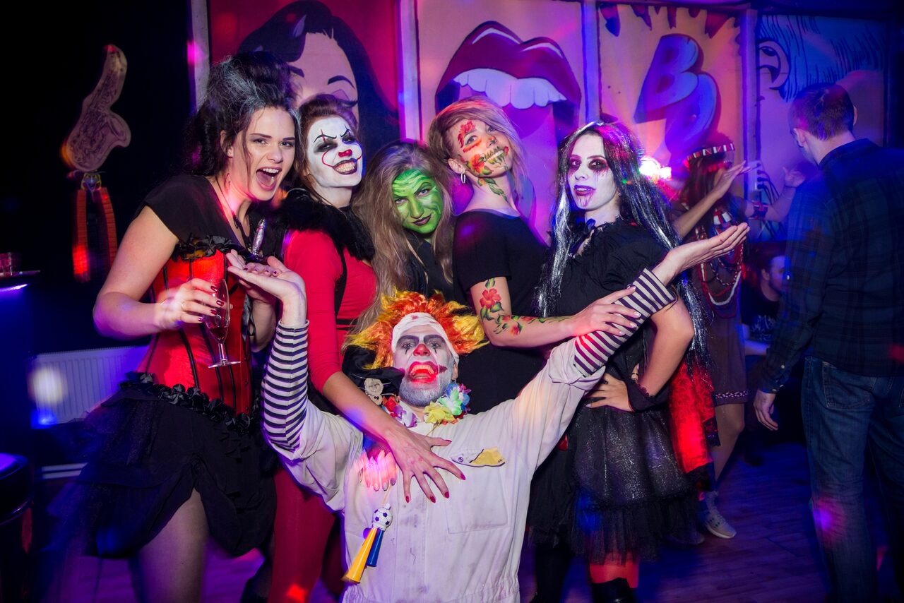 Арендовать Лофт Лирика. Для вечеринок с камином. Lirika