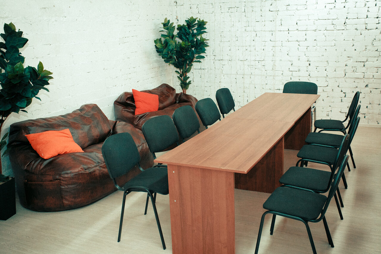 Арендовать Студия Апельсин Круглосуточный "шумный" лофт