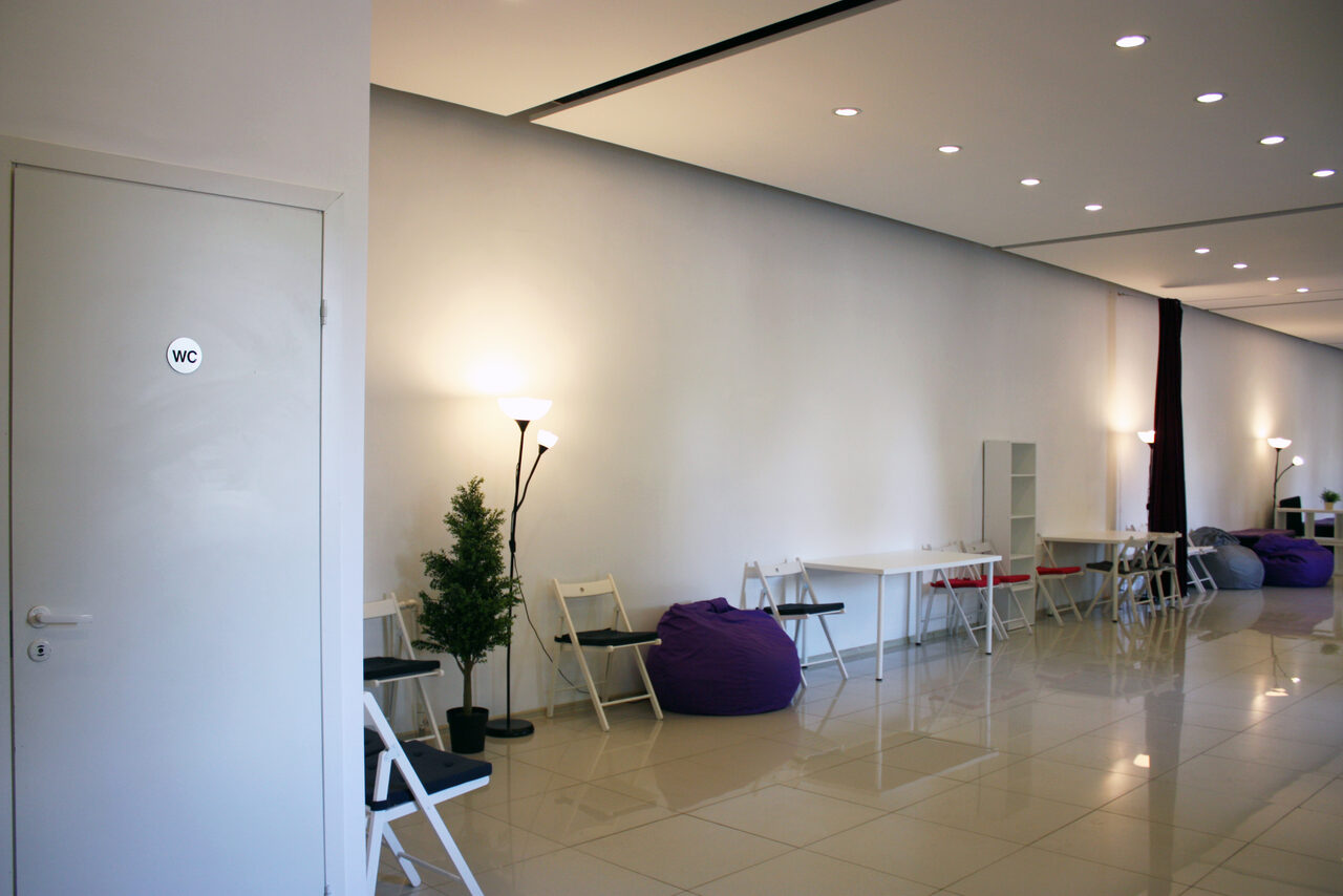 Арендовать Лофт на Самокатной. Светлый лофт на набережной